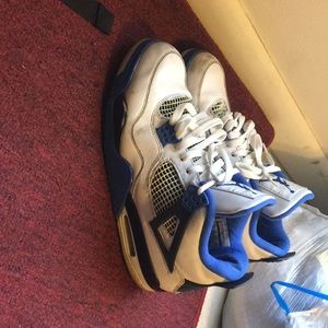 Jordan 4s